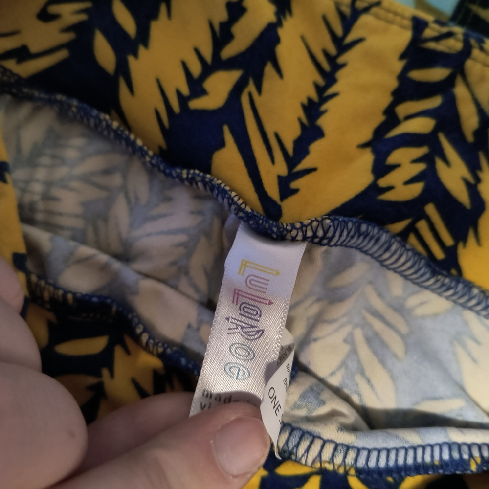 Colorful Patterned Pants - Picture 4 of 4